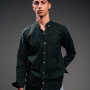 قميص رجالي أسود بأكمام طويلة وياقة Mandarin – تصميم عصري أنيق للكاجوال والـ Smart Casual